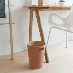 Corbeille à papier en bois coloré