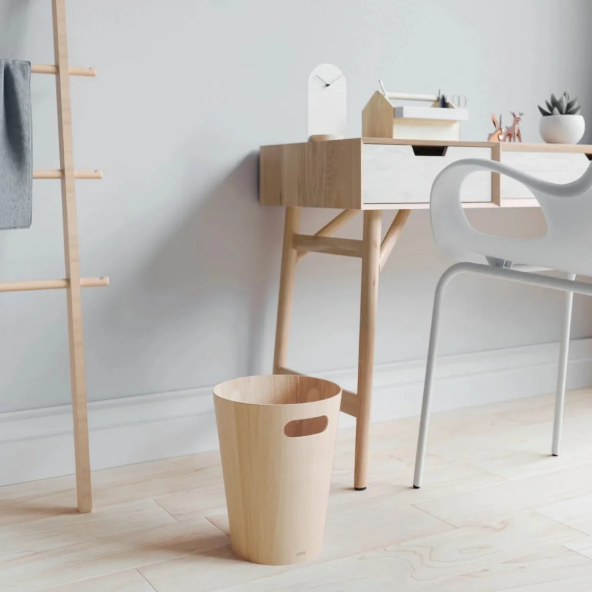 Corbeille à papier en bois naturel