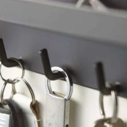 Vide poche magnétique noir